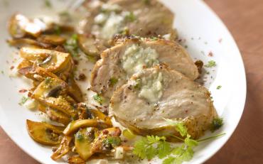 Filet mignon au Roquefort et champignons sautés