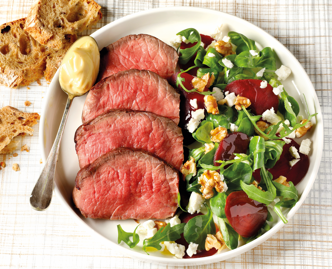 Rosbif et salade, betterave et féta Novoviande